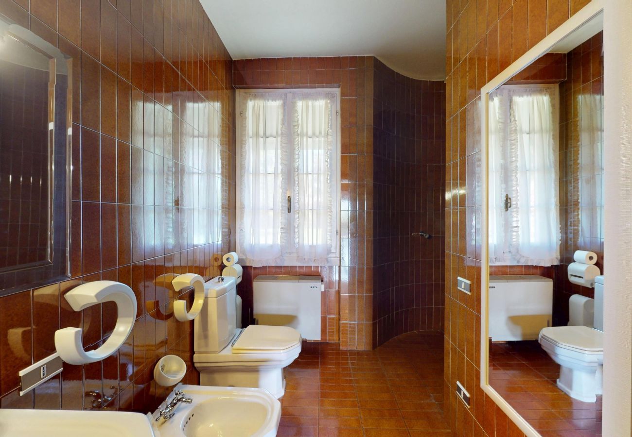 Villa in Soiano del Lago - Villa Sunset lakeview-private pool-by Booking Gard