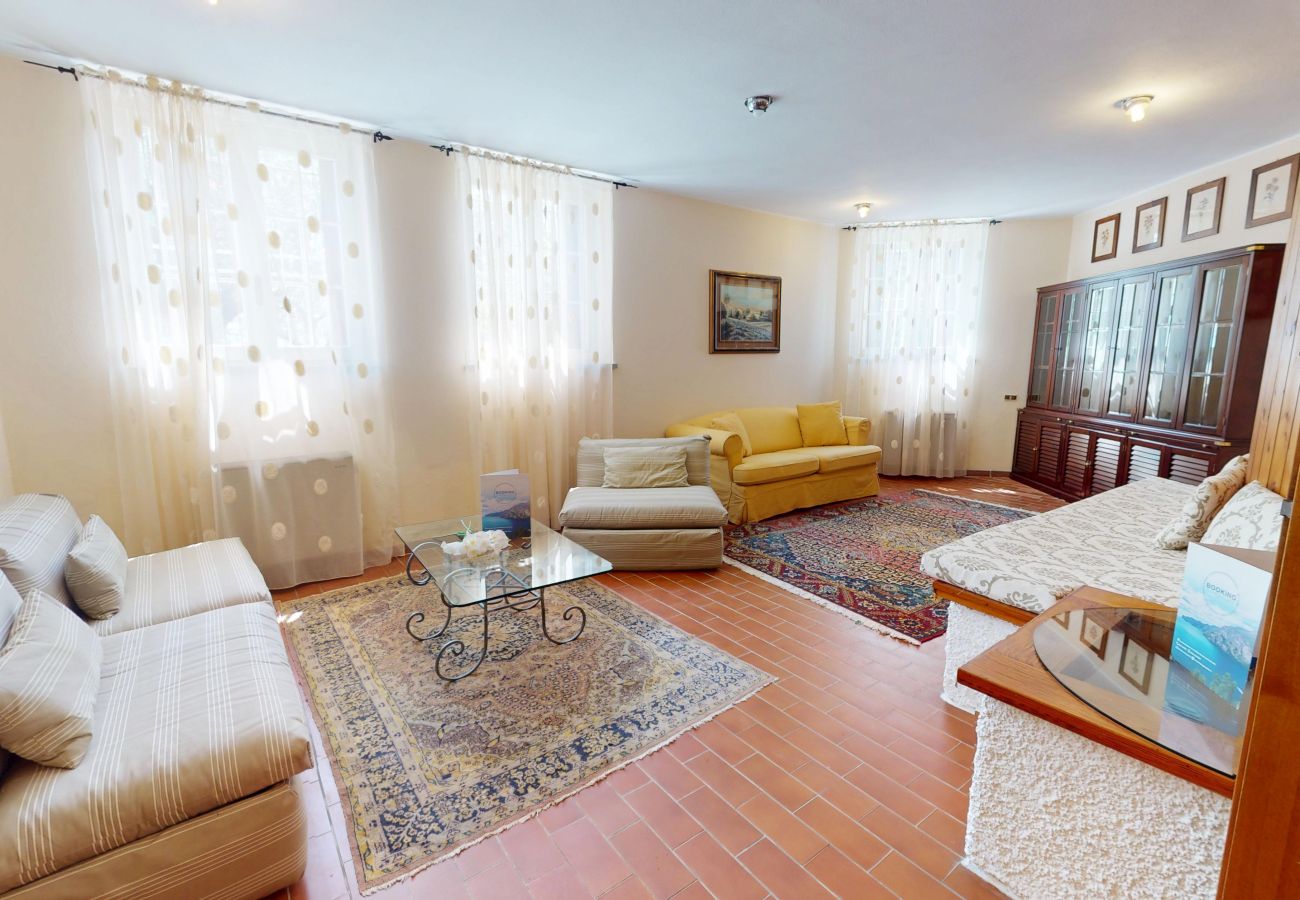 Villa in Soiano del Lago - Villa Sunset lakeview-private pool-by Booking Gard